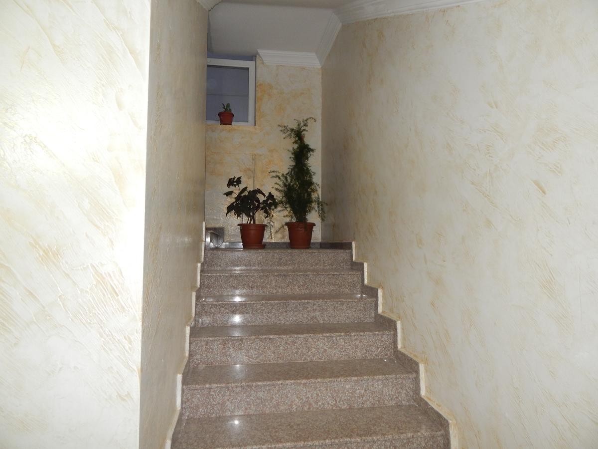 Hotel Batumi Inn Buitenkant foto