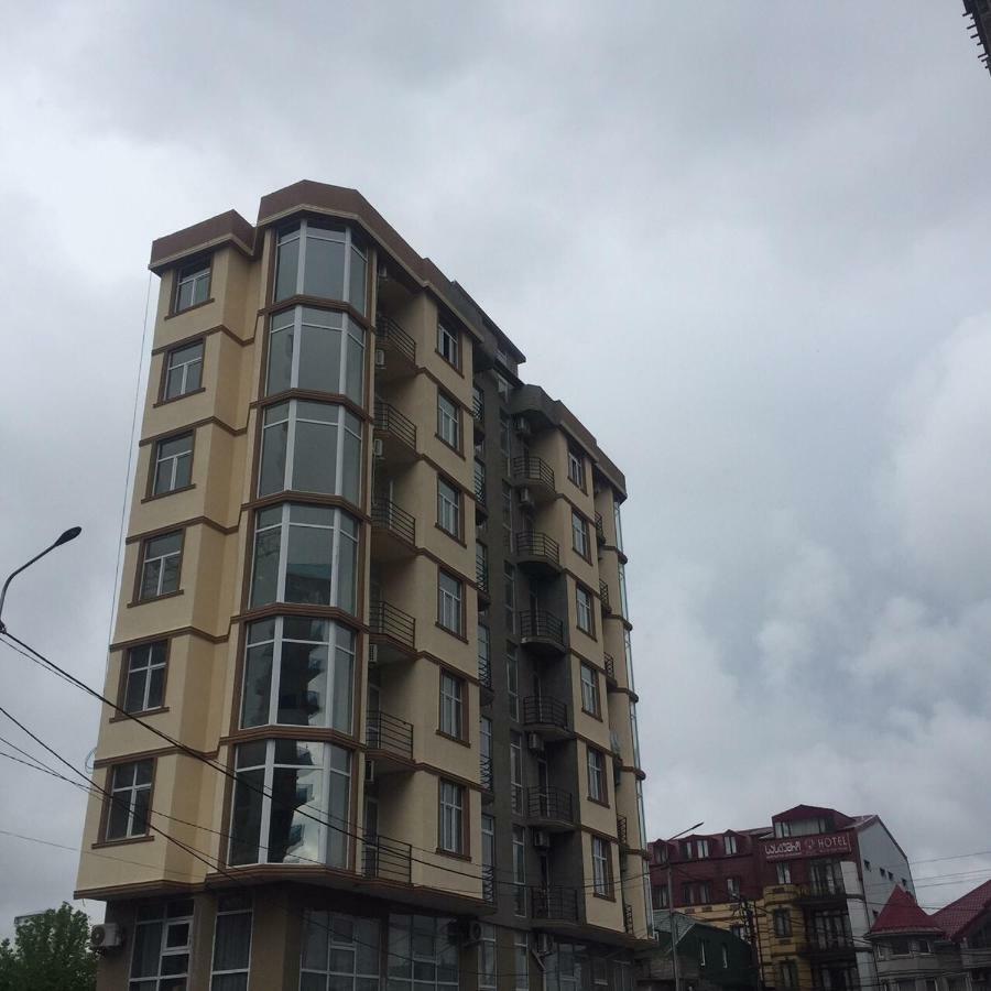 Hotel Batumi Inn Buitenkant foto