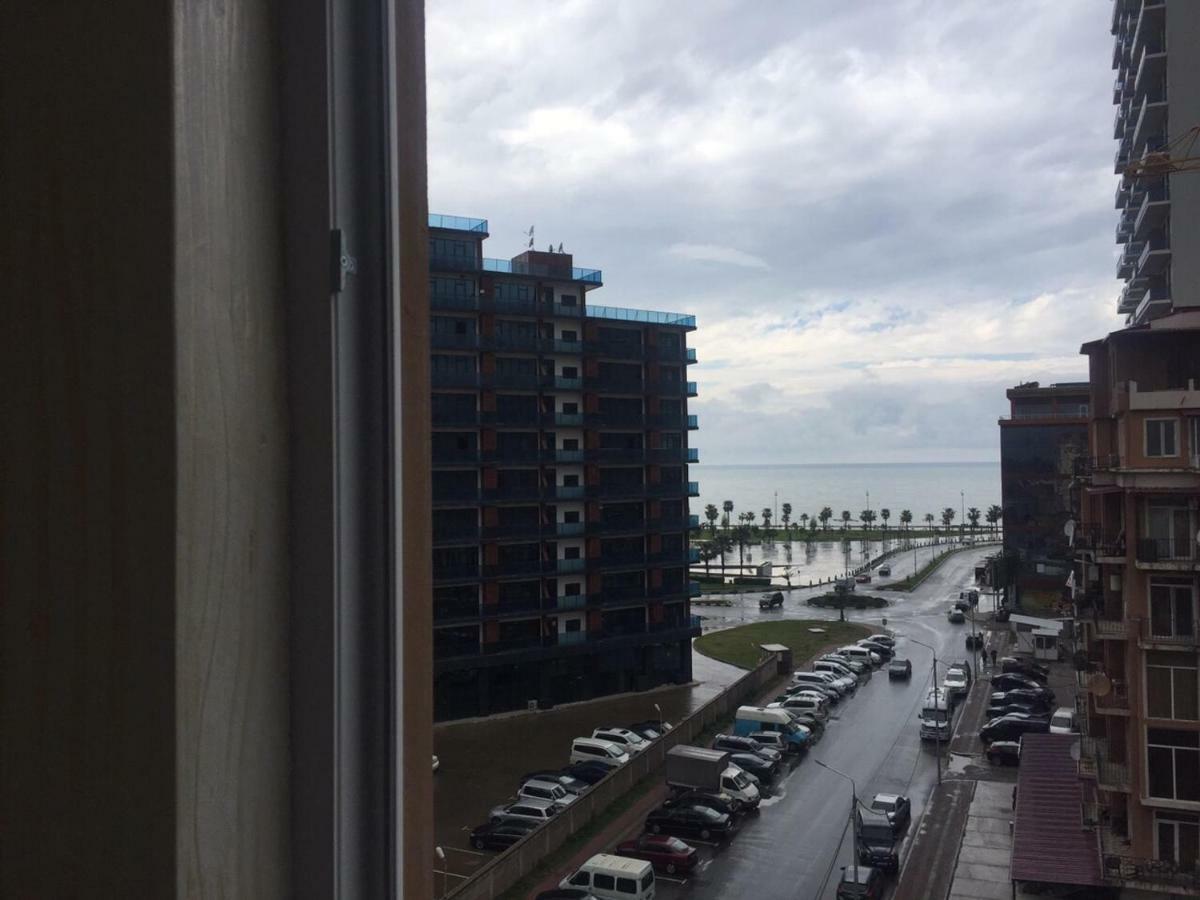 Hotel Batumi Inn Buitenkant foto